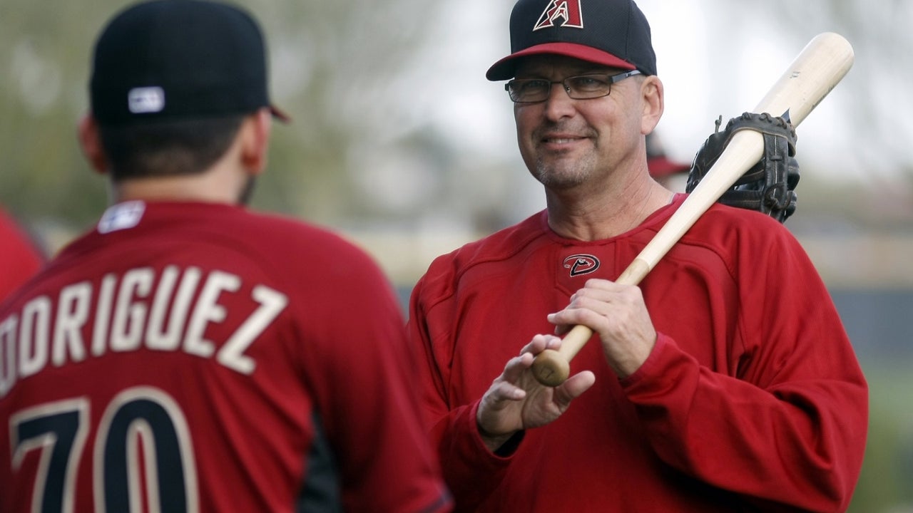 Mark Grace back where he belongs with D-backs